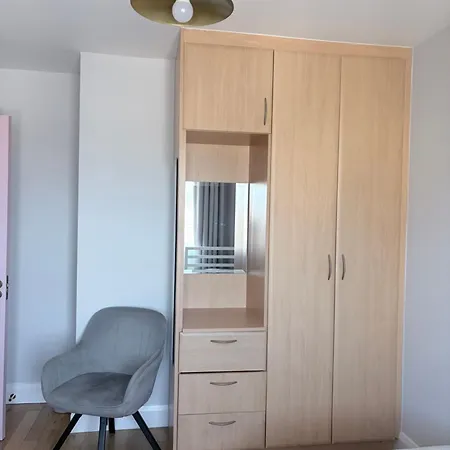 Guest house Twin With Private Bathroom *