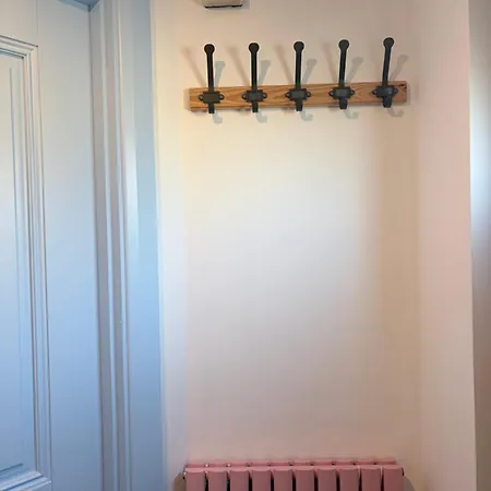 Twin With Private Bathroom Guest house *